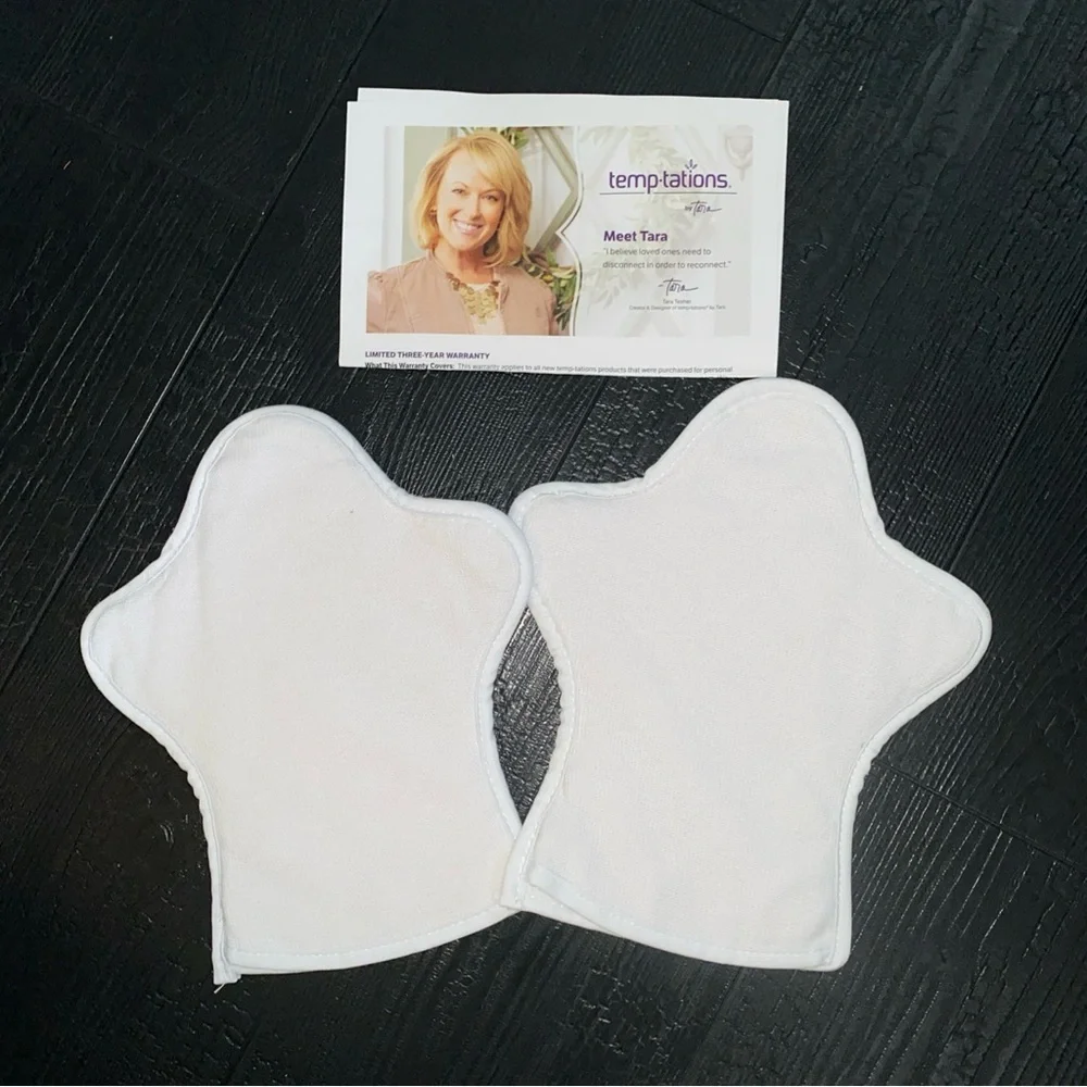 Temptations Boofetti Ghost Shape Halloween Oven Mitts‎ Set New